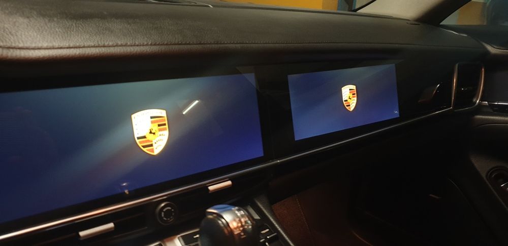 Porsche Panamera Diesel com  kit GTS