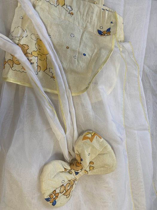 Балдахин на дитячу колиску