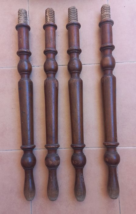 Mesa de madeira (90cm de diâmetro)