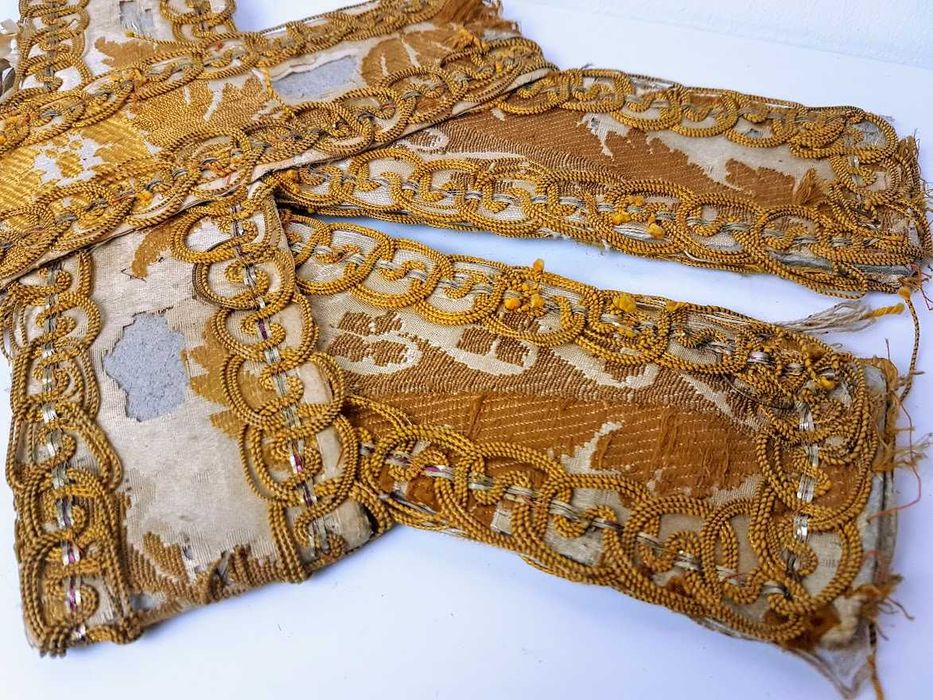 Par de ornamentos de Mitra Papal século XIX