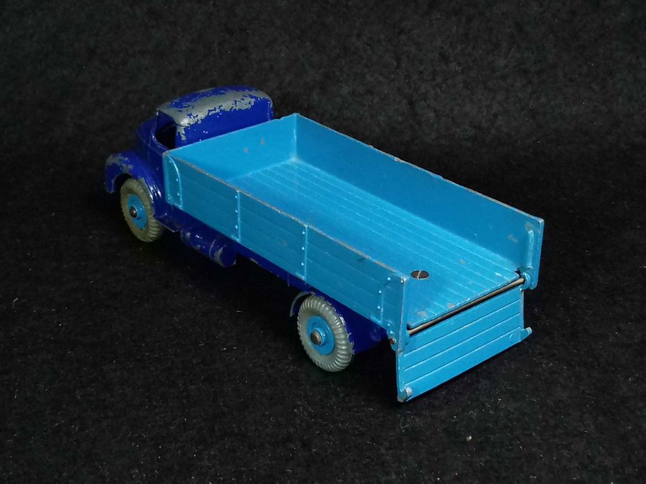Dinky Toys #418 - Leyland Comet Wagon - 1950`s by Meccano Ltd