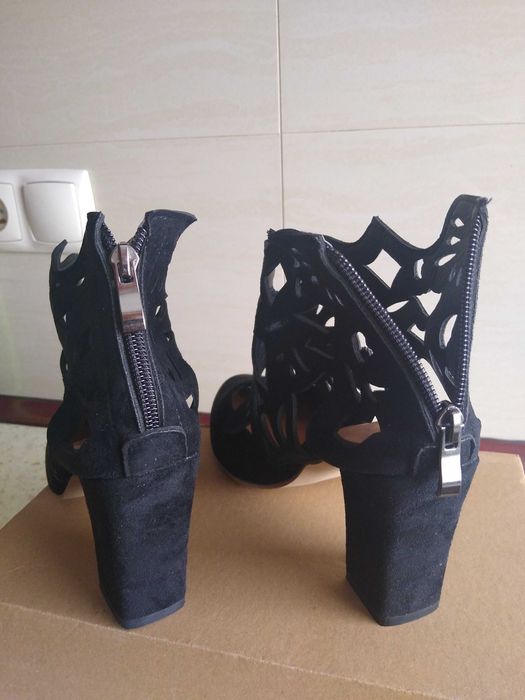 Czarne buty damskie roz. 40