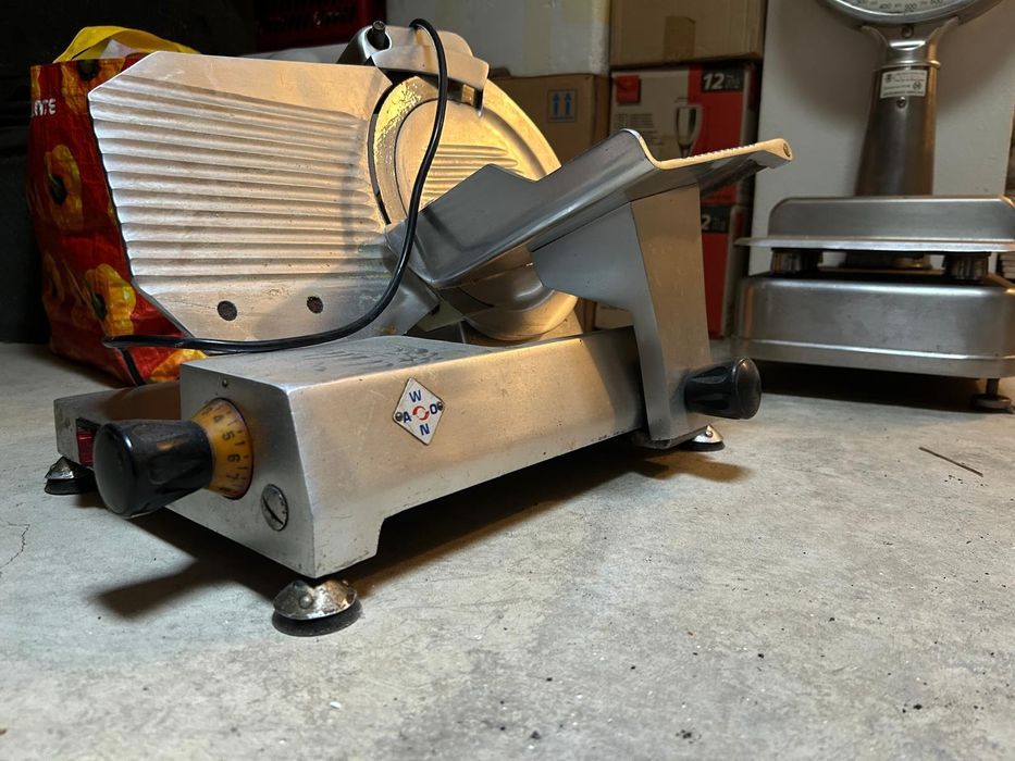 Vendo fiambreira industrial