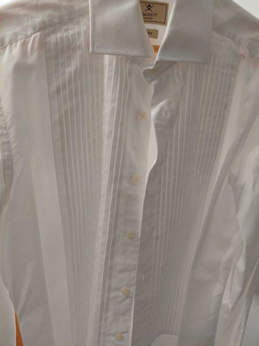 Camisa de cerimónia da Hacket para smoking ou estilo casual chique
