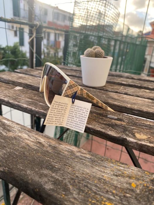 óculos de sol burberry