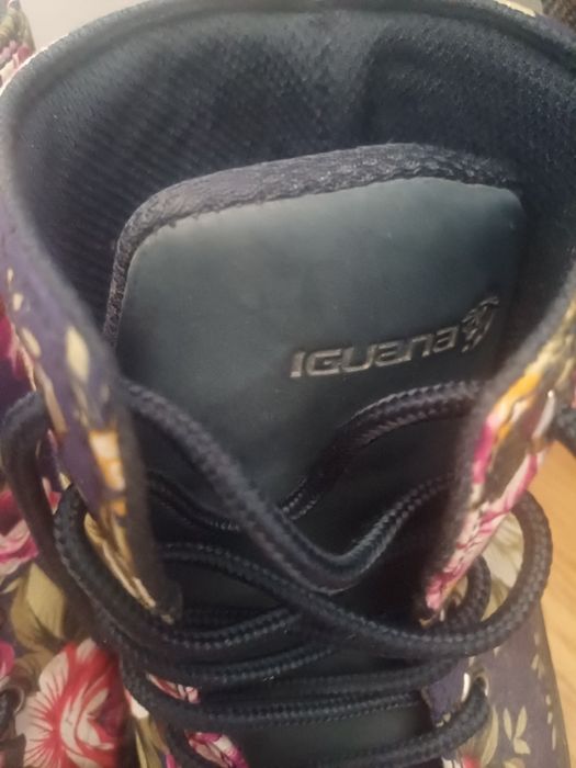 Buty za kostkę w kwiatki 38