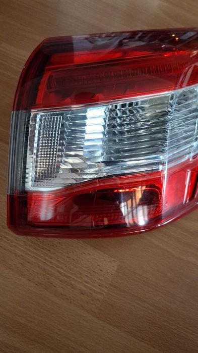 Lampa tylna Nissan Qashqai 2 2016