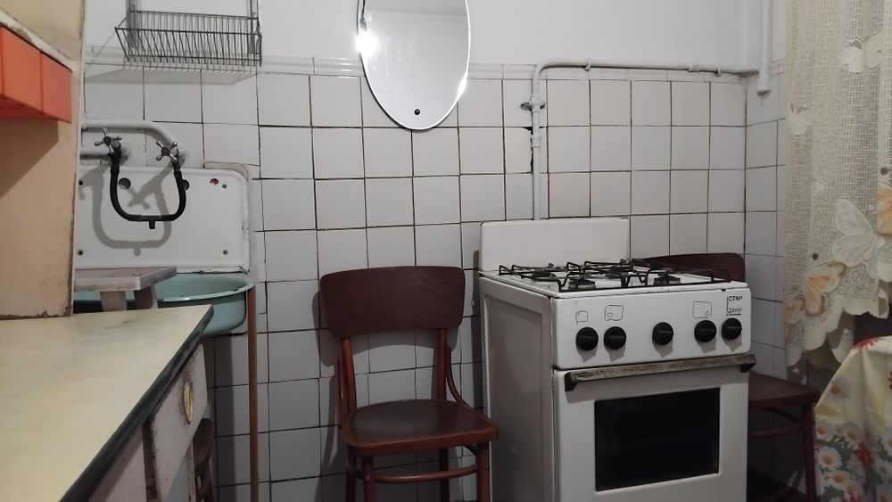 Продам 2-х кімнатну квартиру . Проспект Відрадний 22