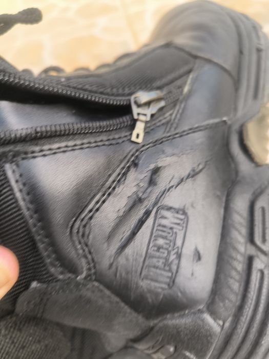 Botas Magnum 41 em bom estado