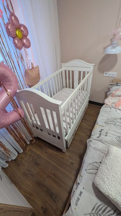 Дитяче ліжечко з матрасом