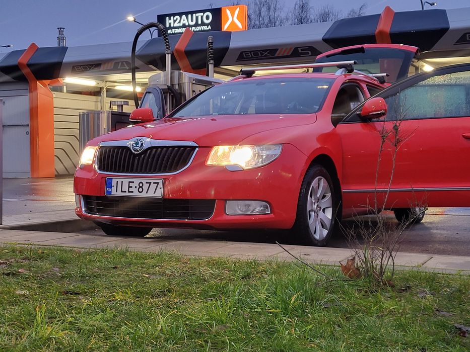 Терміново Skoda superb 2