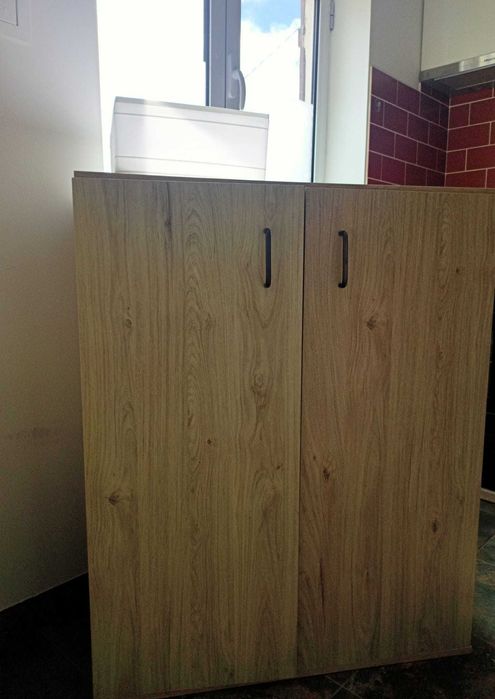 PRENDA NATAL - Sapateira elegante, espaçosa, com apenas 6 meses de uso