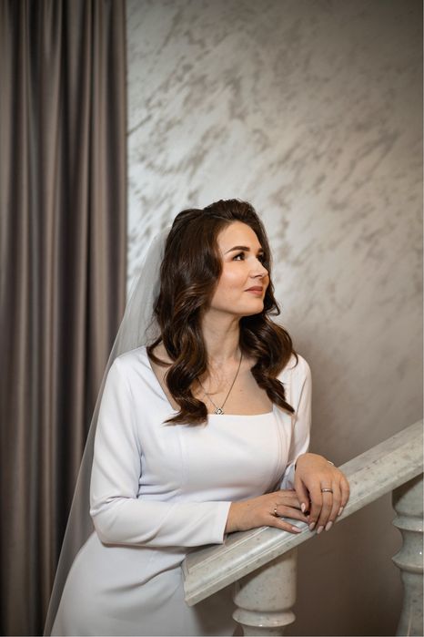 Весільна сукня біла