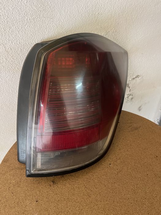 Farolim traseiro Opel Astra H carrinha (2005)