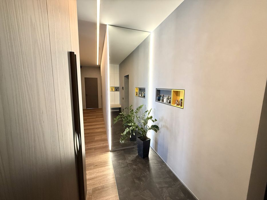 Унікальна пропозиція в Центрі міста. 127м2. Дизайнерський ремонт