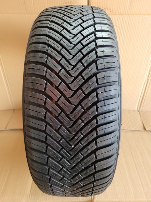 205/50r17 93v continental allseasoncontact
