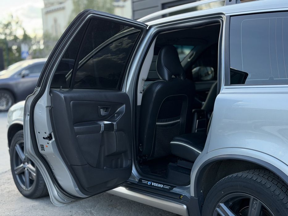VOLVO XC90 2011 року, 2.4 дизель, автомат, повний привід, 7 місць