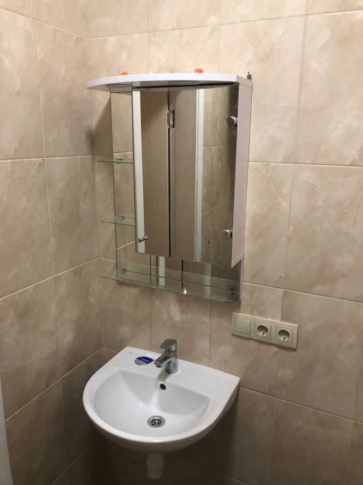 Можно ПОМЕСЯЧНО! ул.Сумская ПАРКОВКА м Васильковская 15мин БЕЗ ЗАЛОГА!