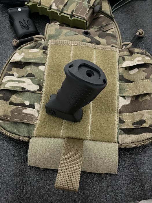 Рукоятка. Ручка пистолетная АК74 / АК47 / АК. Цевье, планка пиканити