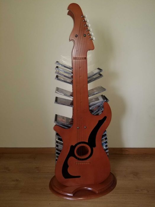 Suporte de CD em madeira