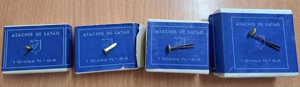 Tachas de latão para tabalhos manuais ou decorativos