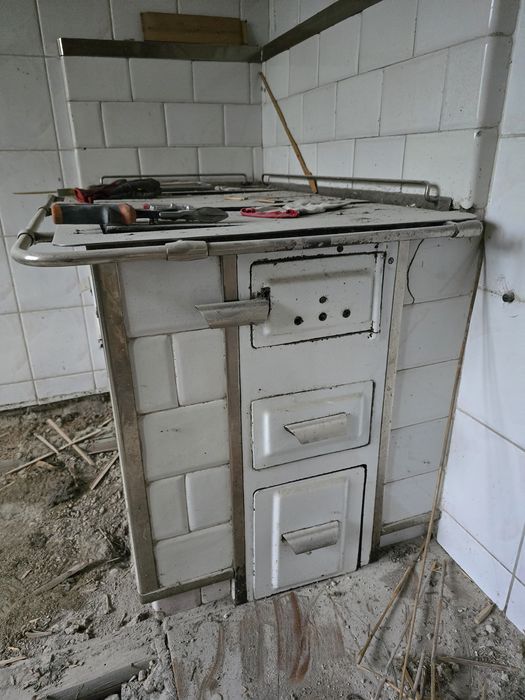 Piękny piec kaflowy