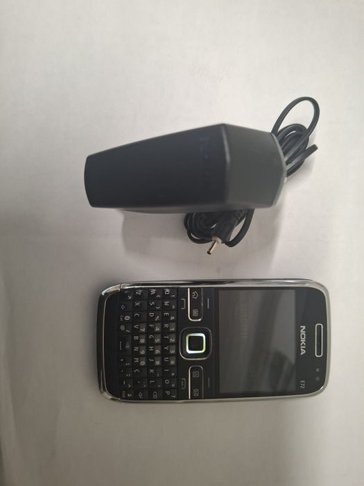 Telemóvel Nokia e72