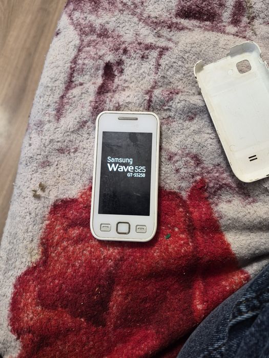 Продам самсунг 525