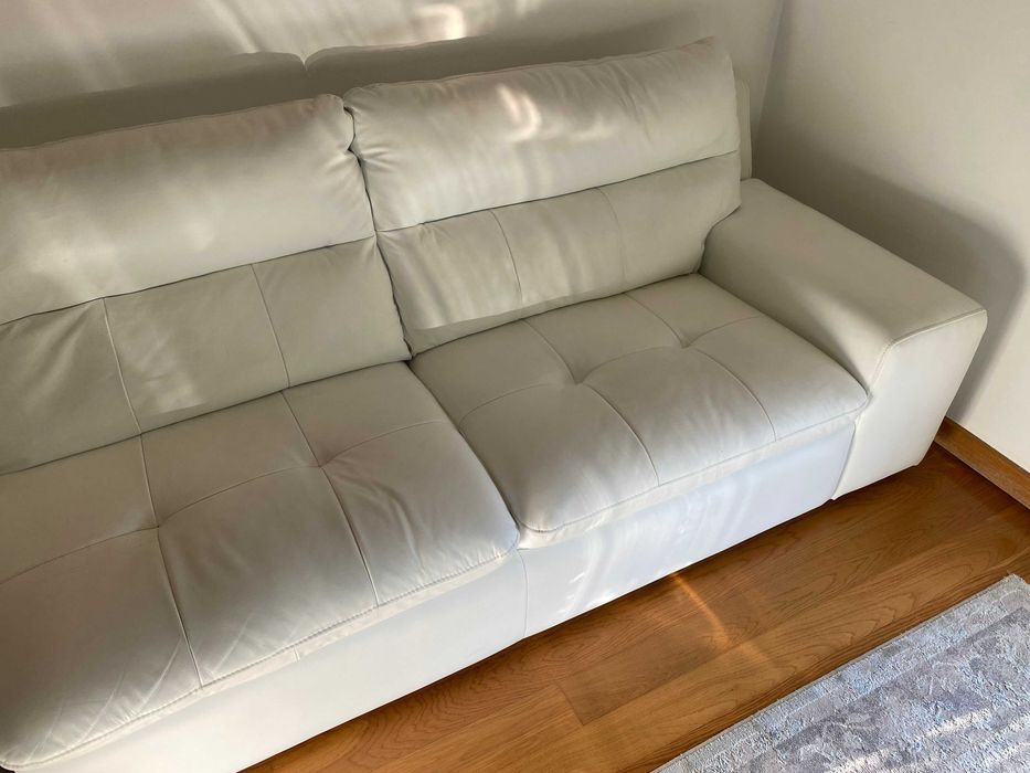 sofa de pele em cor branca bem estimados OPORTUNIDADE