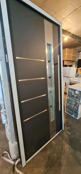 Drzwi zewnętrzne z antabą 68 mm z ocieplaną ościeżnicą