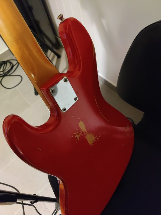 Fender Road Worn '60s Jazz Bass Pau Ferro Fretboard Fiesta Red