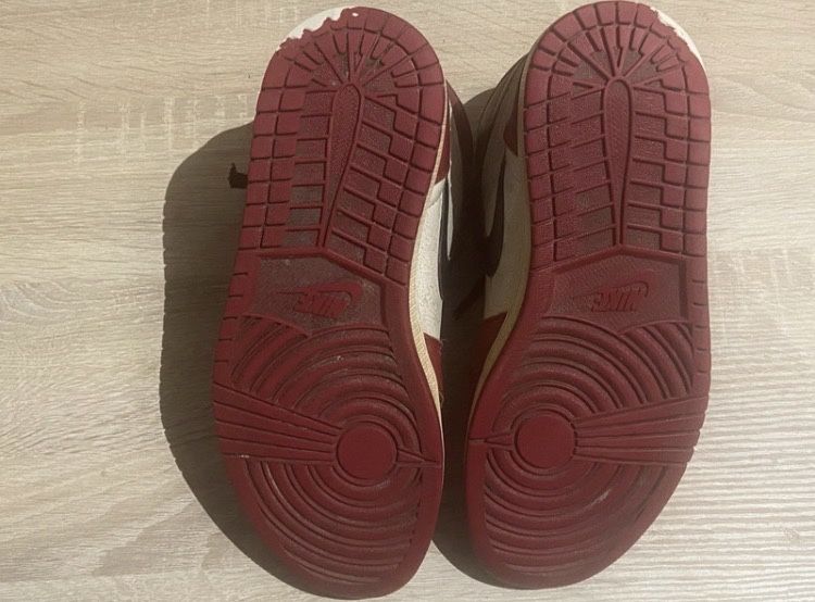 Nike Air Jordan 1 High OG Retro Chicago "Lost and Found"