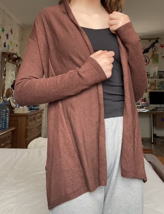 Жіночий кардиган