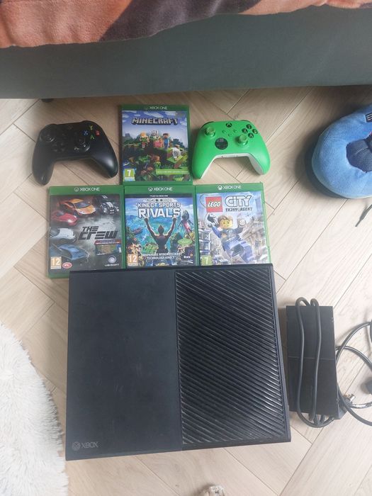 Xbox one czarny 1tb Na sprzedaż