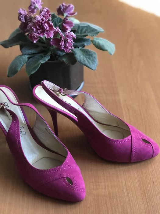 Нарядные босоножки р 37