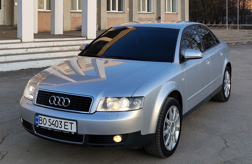 Продам ауді А4Б6 2002