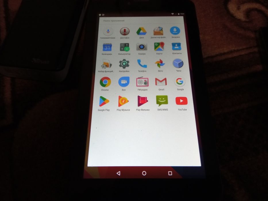 Планшети 2, і телефон в один лот