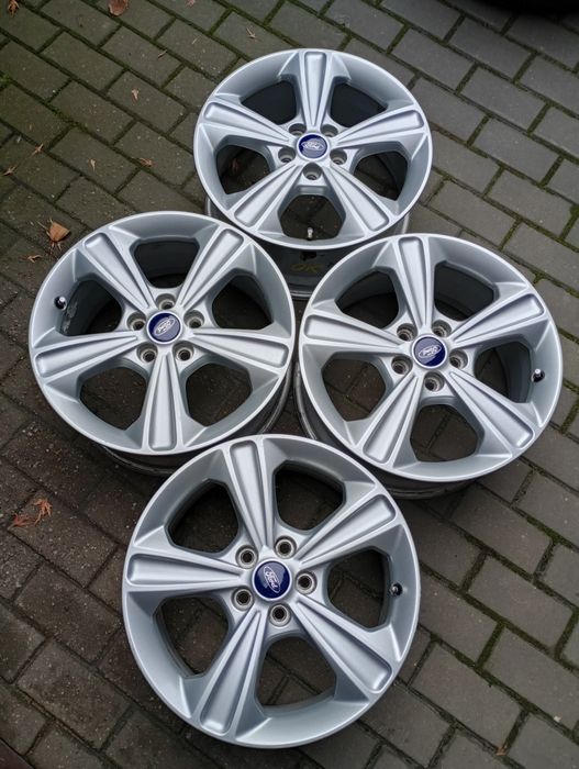 Alufelgi Ford Kuga r17 5x108 czujniki powietrza