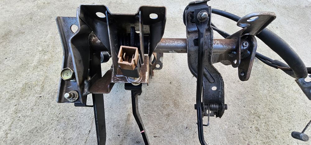 Педалі subaru impreza wrx gda (36010FE010	,36004FE250)