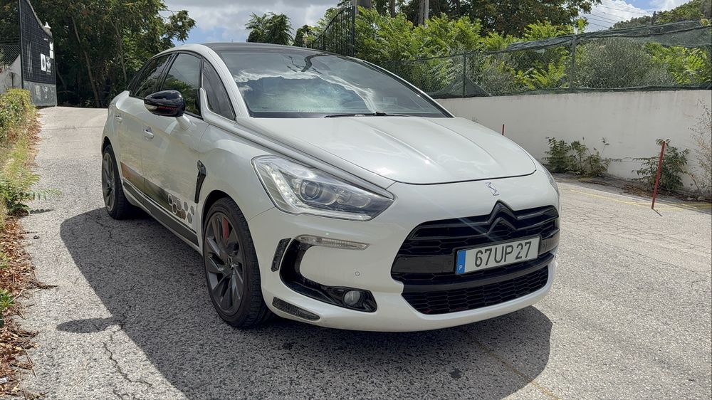 Citroen DS5 2.0 hdi Hibrido  sport chic — photo 2