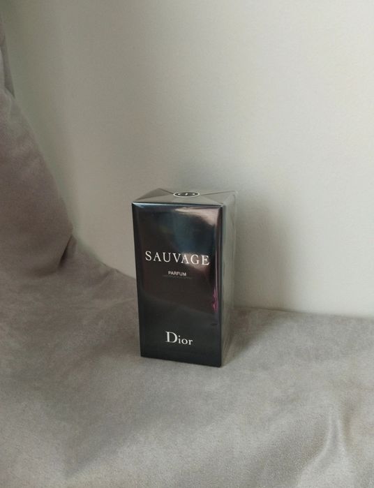 Sprzedam perfum Sauvage Dior EDP 100ml