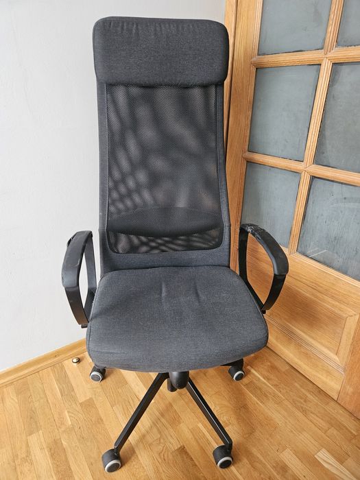 Krzeslo biurowe Markus Ikea