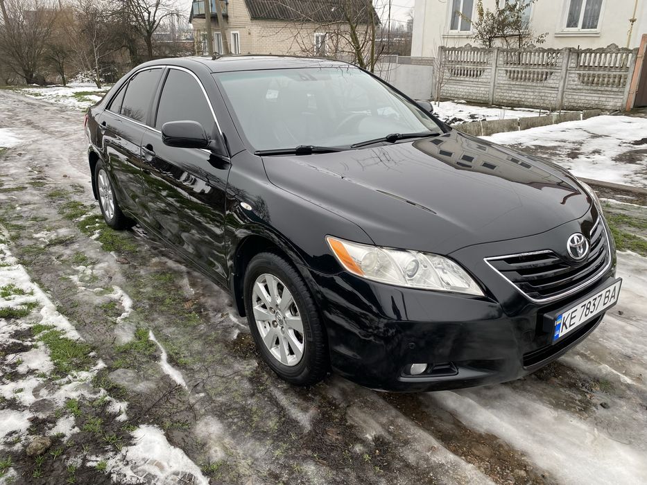 Продам Toyota Camry 40