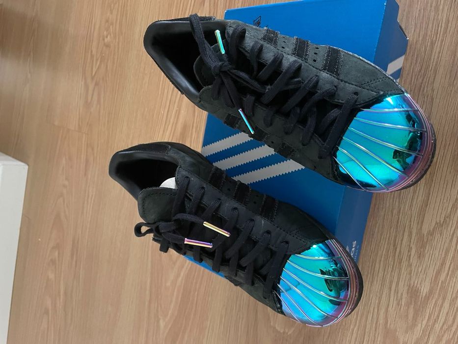 calçados sneakers adidas