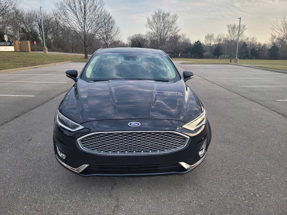 Ford Fusion Titanium      2020