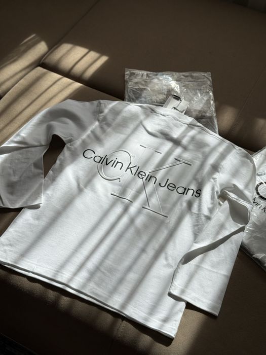 Лонгслів жіночий лонг реглан риглан Calvin Klein Jeans