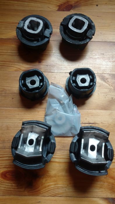 Mercedes W140 салейнтблоки задней балки, передней балки.