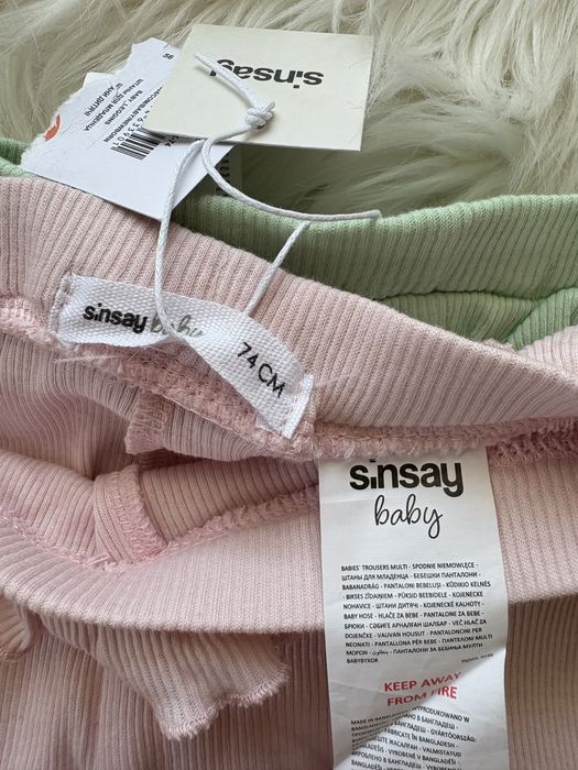 Spodenki niemowlęce z falbanką zestaw Sinsay 74