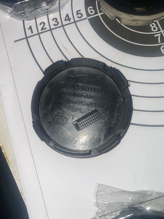 Лючки ковпачки VW в диски 56/52 мм 6N0 601171