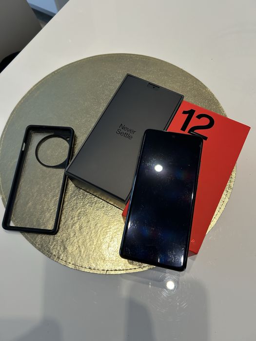 Telefon One Plus 12 16/512